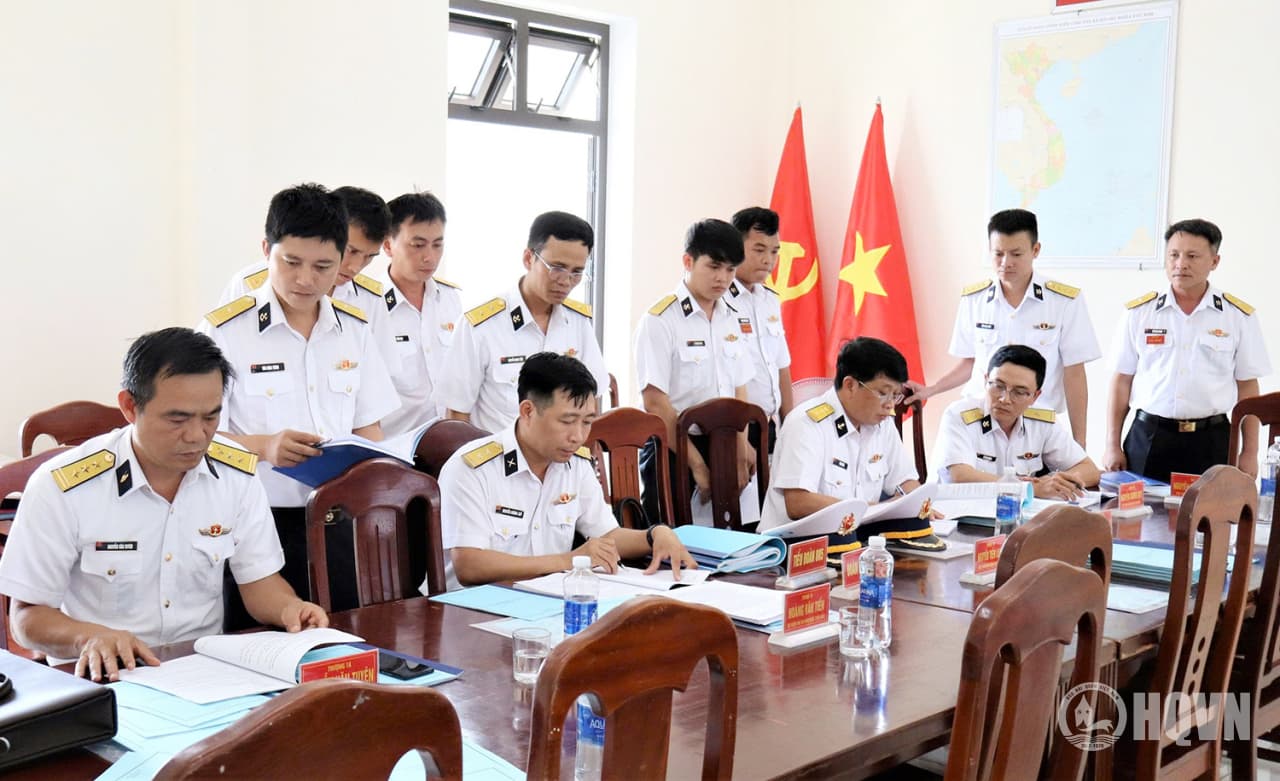 Quân chủng Hải quân kiểm tra huấn luyện chiến sĩ mới tại Lữ đoàn 83