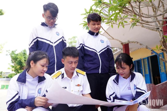 Lữ đoàn 680 thông tin biển, đảo tại Quảng Ngãi