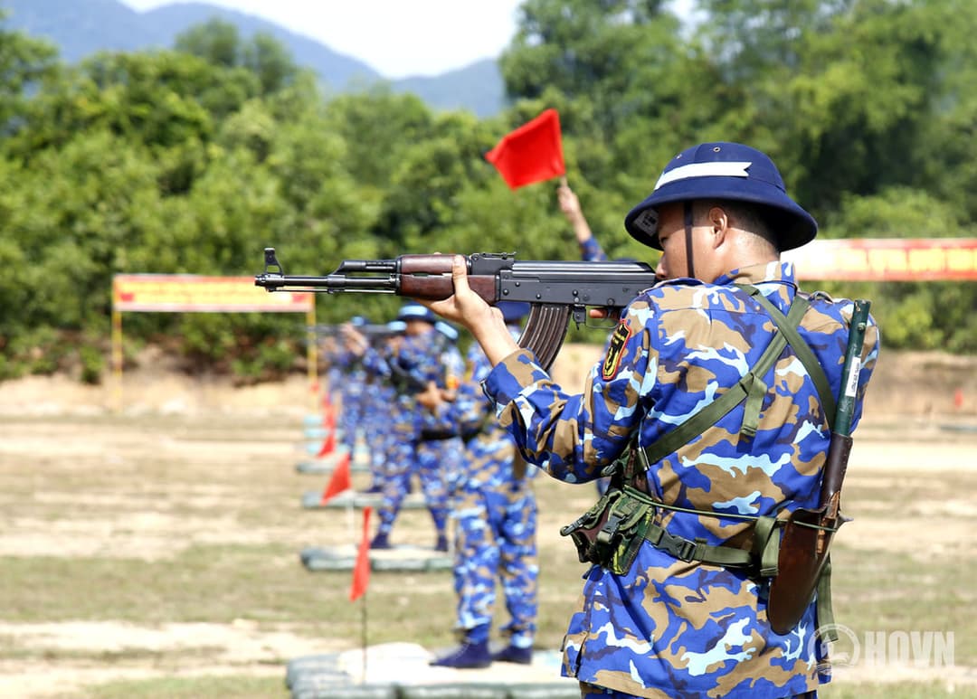 Vùng 3 Hải quân: “Ba tiếng nổ” vang rền khẳng định sự trưởng thành của chiến sĩ mới