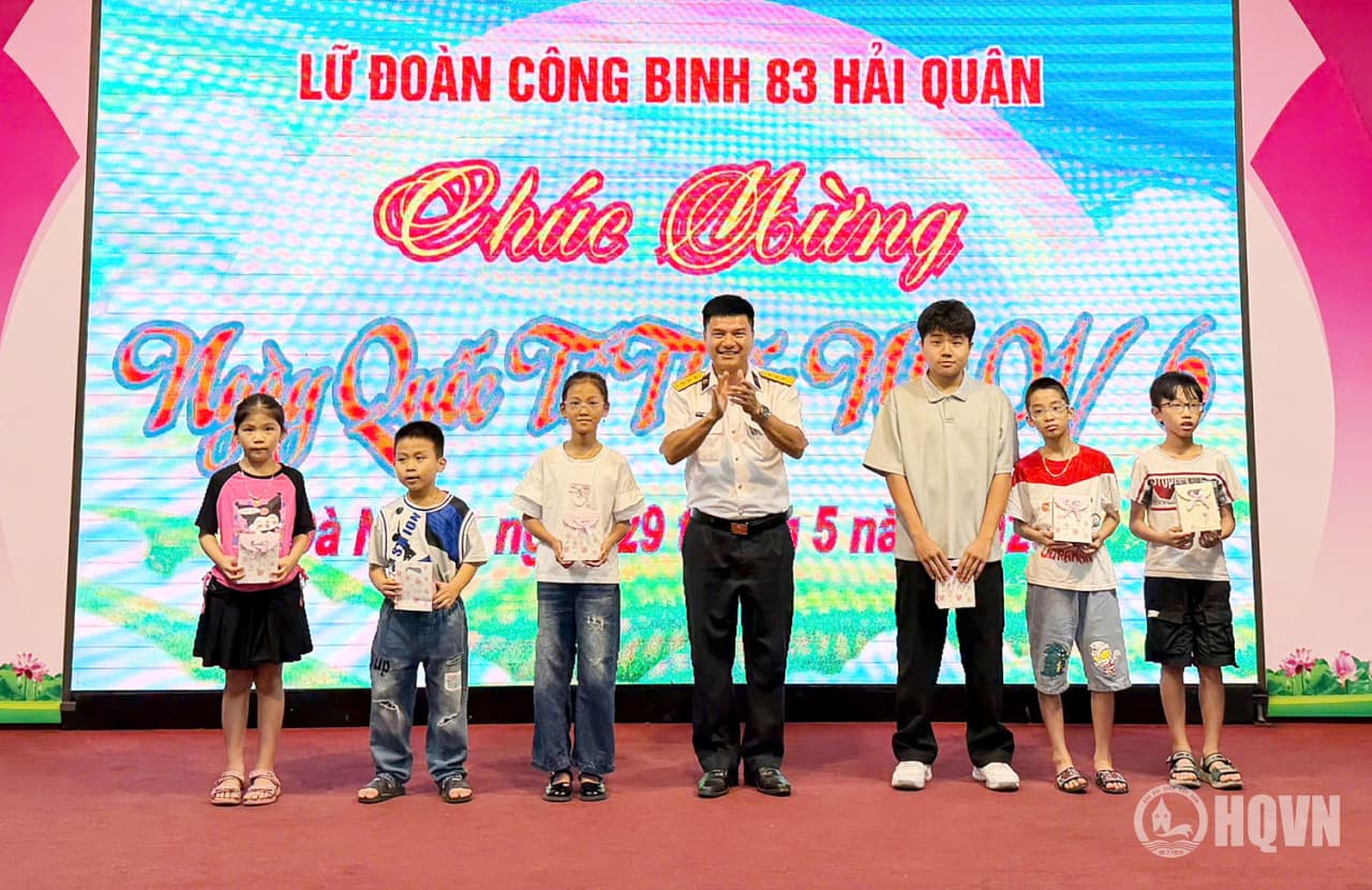 Lữ đoàn 83 gặp mặt Tết thiếu nhi 1/6
