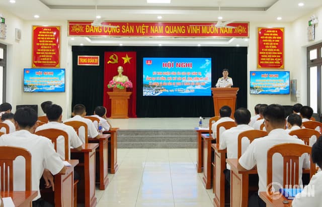 Trung đoàn 351 rút kinh nghiệm công tác giáo dục chính trị, lãnh đạo tư tưởng