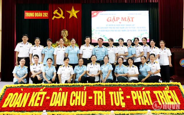 Hội Phụ nữ Lữ đoàn 83 và Hội Phụ nữ Trung đoàn 282: Giao lưu, chia sẻ kinh nghiệm công tác hội