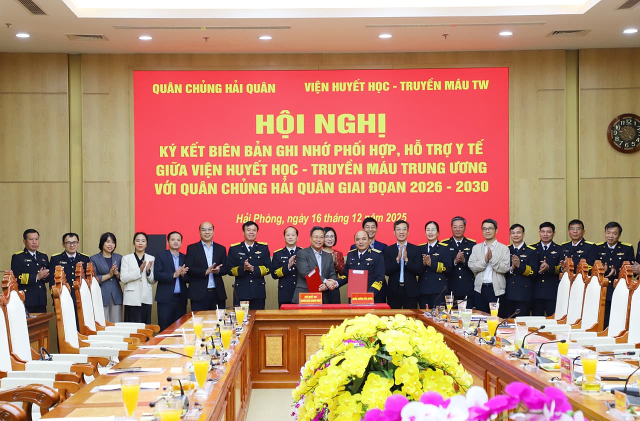 Quân chủng Hải quân và Viện Huyết học-Truyền máu Trung ương ký kết phối hợp hỗ trợ y tế