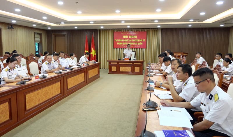 Quân chủng Hải quân tập huấn chuyển đổi số