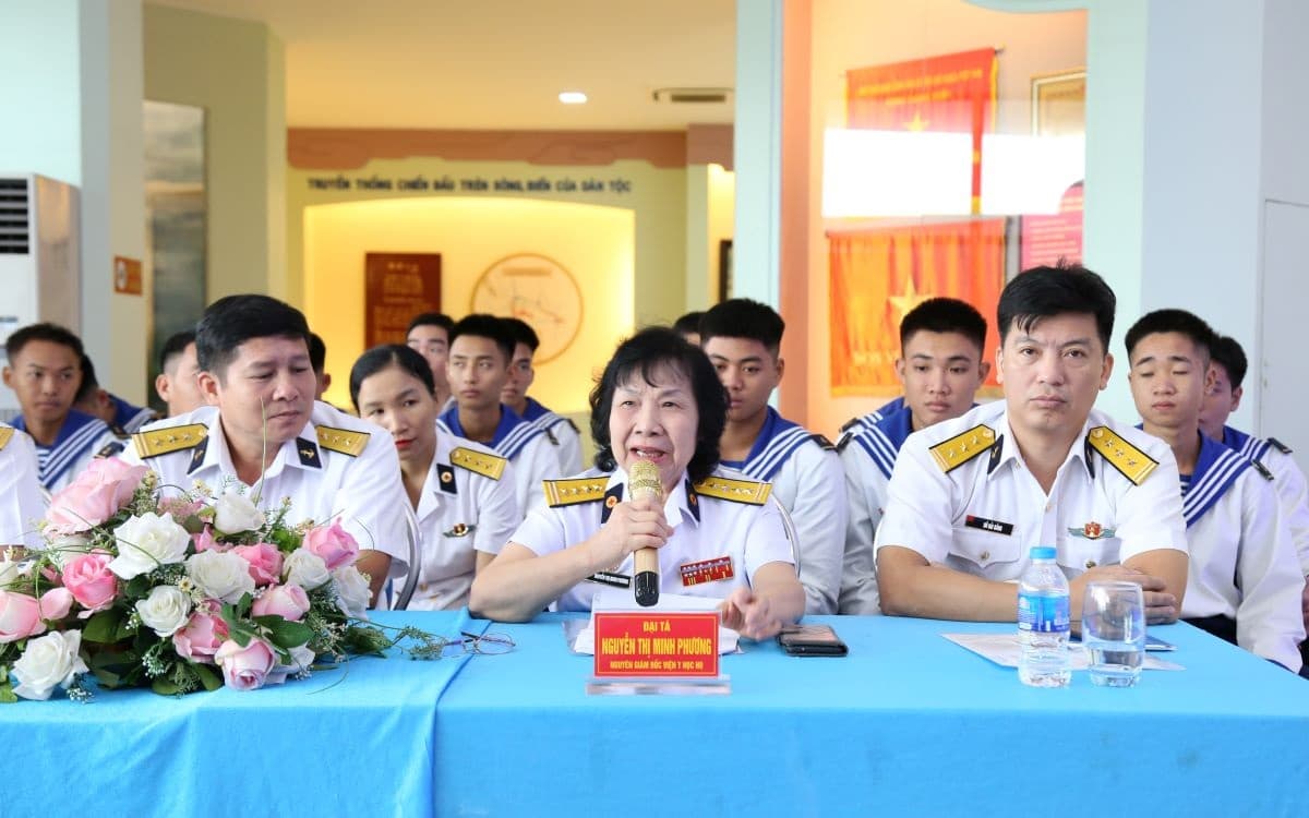 Tọa đàm "Tuổi trẻ Viện Y học Hải quân - 60 năm tự hào tiến bước"