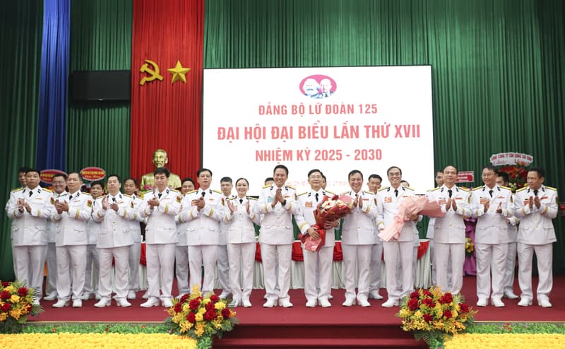 Lữ đoàn 125: Luyện giỏi, rèn nghiêm, vững vàng tiếp bước truyền thống anh hùng