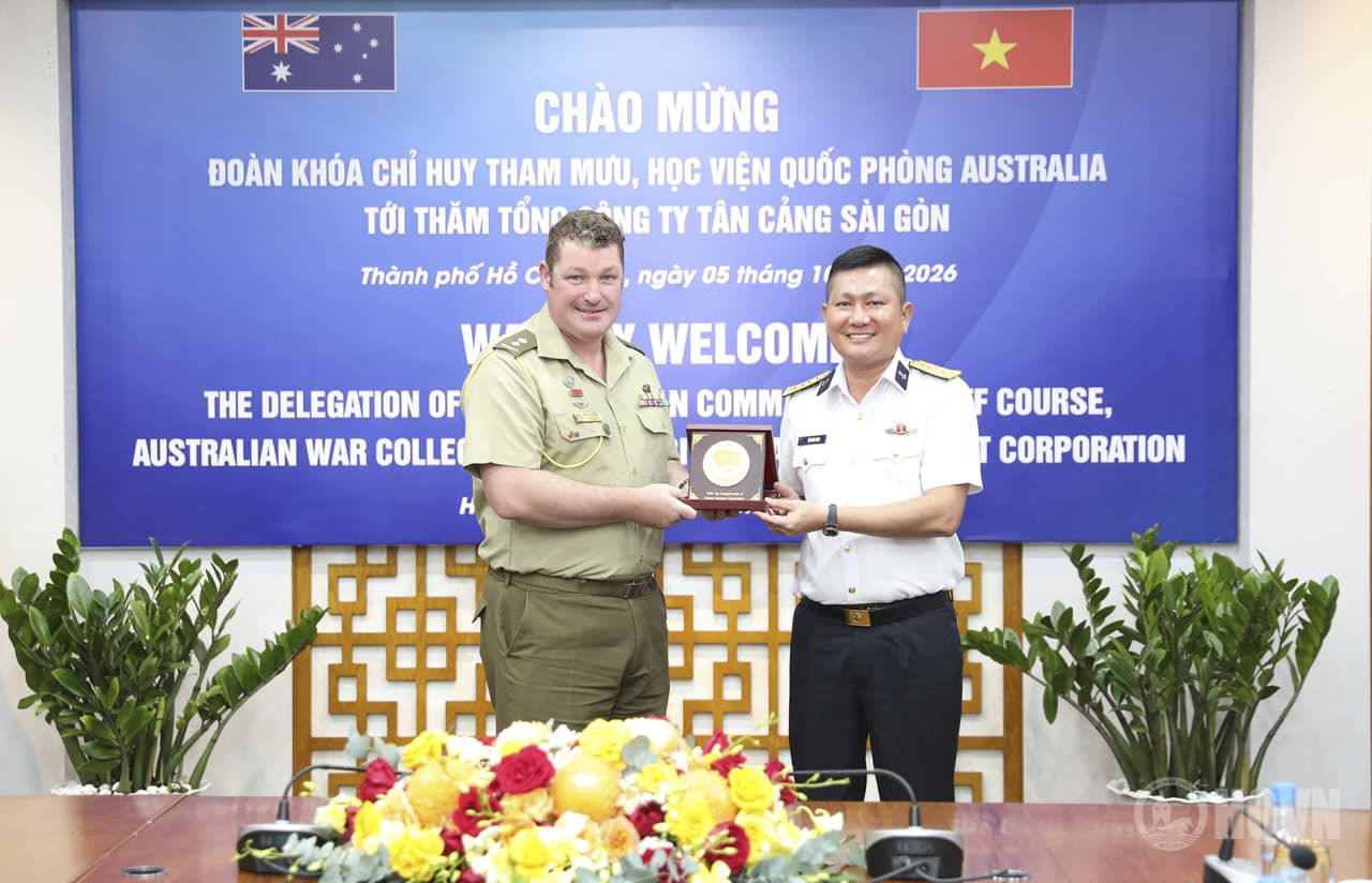 Đoàn đại biểu Học viện Quốc phòng Australia tham quan, nghiên cứu thực tế tại Binh đoàn 20