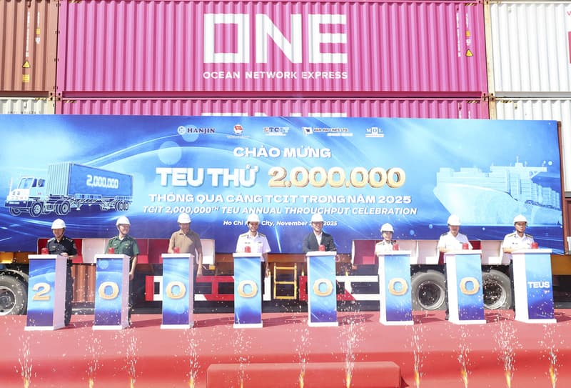 Cảng Quốc tế Tân cảng - Cái Mép lần thứ ba vượt mốc 2 triệu TEU