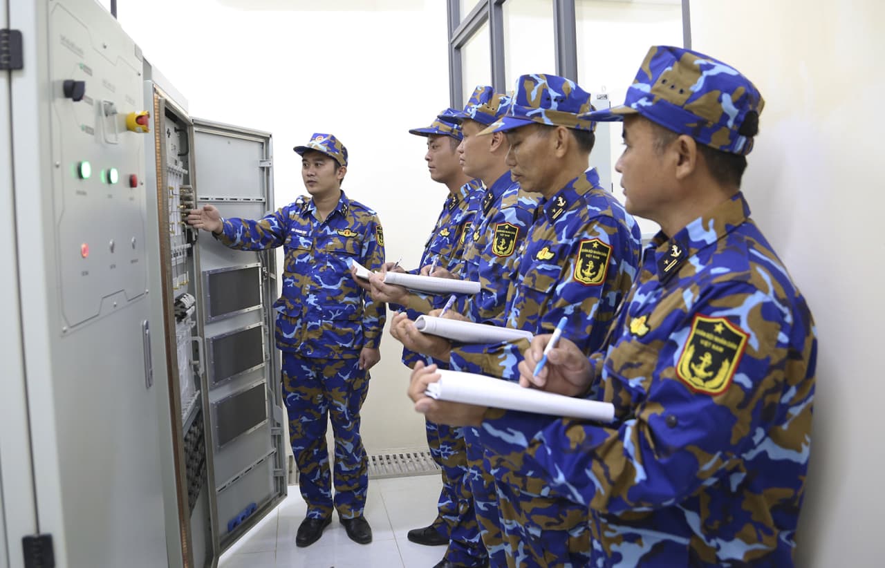 Kết hợp “2 trong 1” ở Trạm ra đa 590