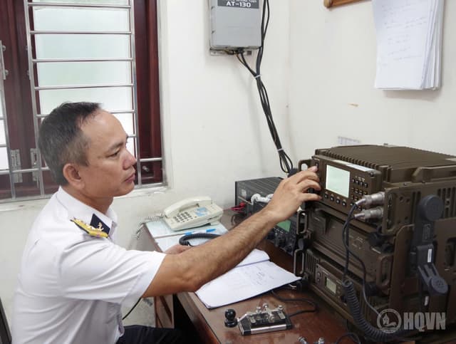 Nhân viên thông tin toàn năng