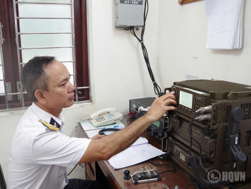Nhân viên thông tin toàn năng