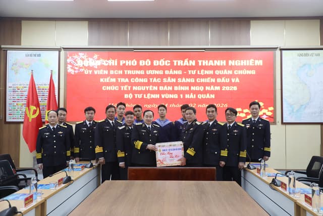Tư lệnh Hải quân kiểm tra, chúc Tết các đơn vị khu vực Hải Phòng