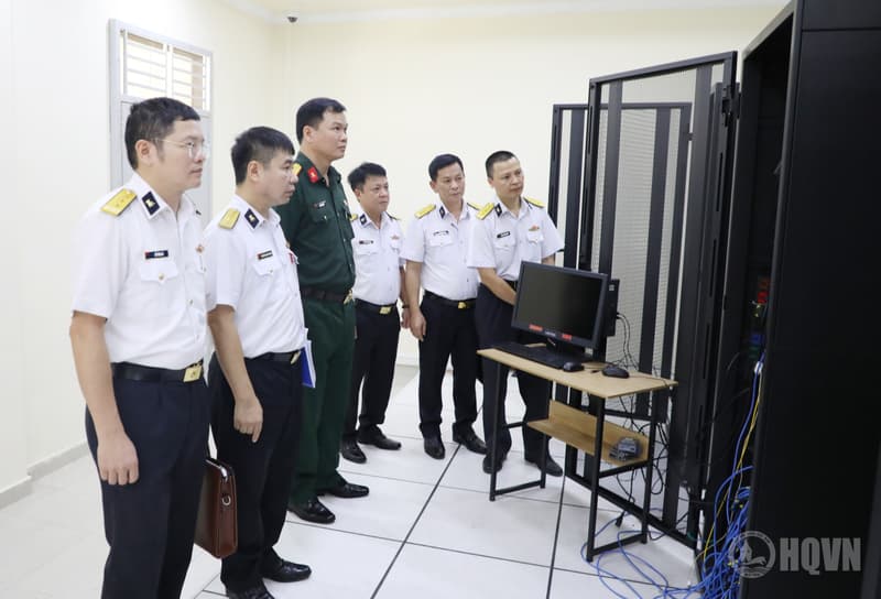 Bộ Quốc phòng Kiểm tra công tác bảo đảm kỹ thuật, chuyển đổi số trong Quân chủng Hải quân