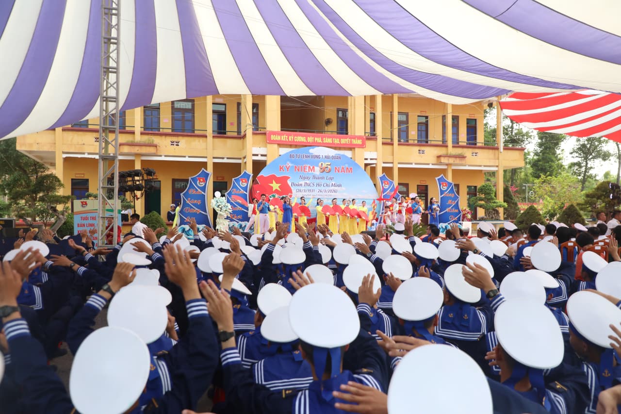 Vùng 1 Hải quân kỷ niệm 95 năm Ngày thành lập Đoàn TNCS Hồ Chí Minh