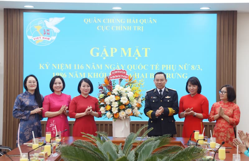 Cục Chính trị gặp mặt kỷ niệm 116 năm Ngày quốc tế phụ nữ 8/3