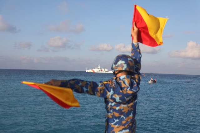 Đoàn công tác của Bộ Tổng Tham mưu kiểm tra, thăm Đặc khu Trường Sa và Nhà giàn DK1