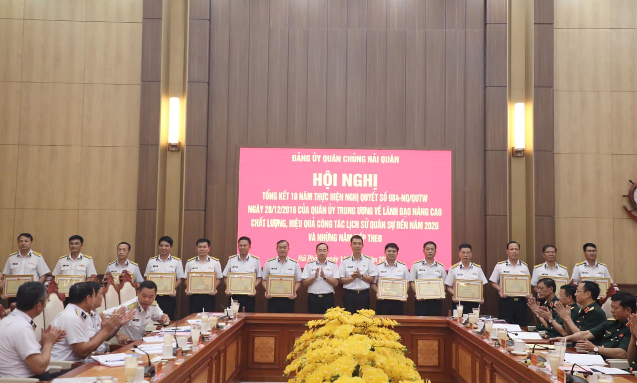 Đại tướng Nguyễn Tân Cương dự Hội nghị tổng kết 10 năm thực hiện Nghị quyết 984-NQ/QUTW tại Quân chủng Hải quân
