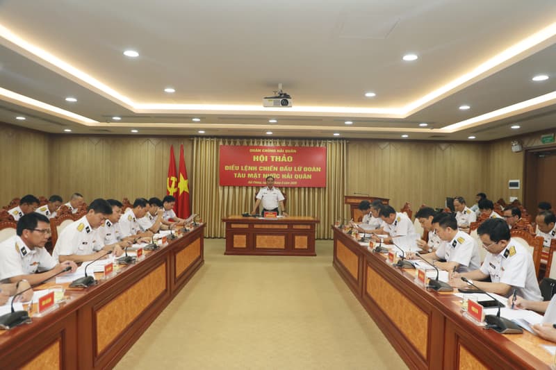 Hội thảo Điều lệnh chiến đấu Lữ đoàn tàu mặt nước Hải quân