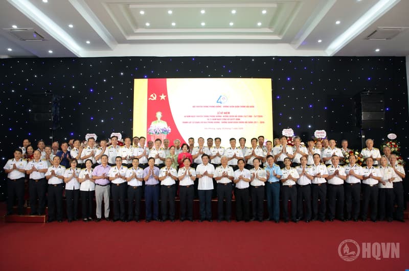 Hội truyền thống Phòng không - Không quân Hải quân gặp mặt kỷ niệm 40 năm Ngày truyền thống