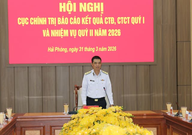 Tiếp tục triển khai toàn diện, trọng tâm, trọng điểm, hoàn thành tốt công tác đảng, công tác chính trị