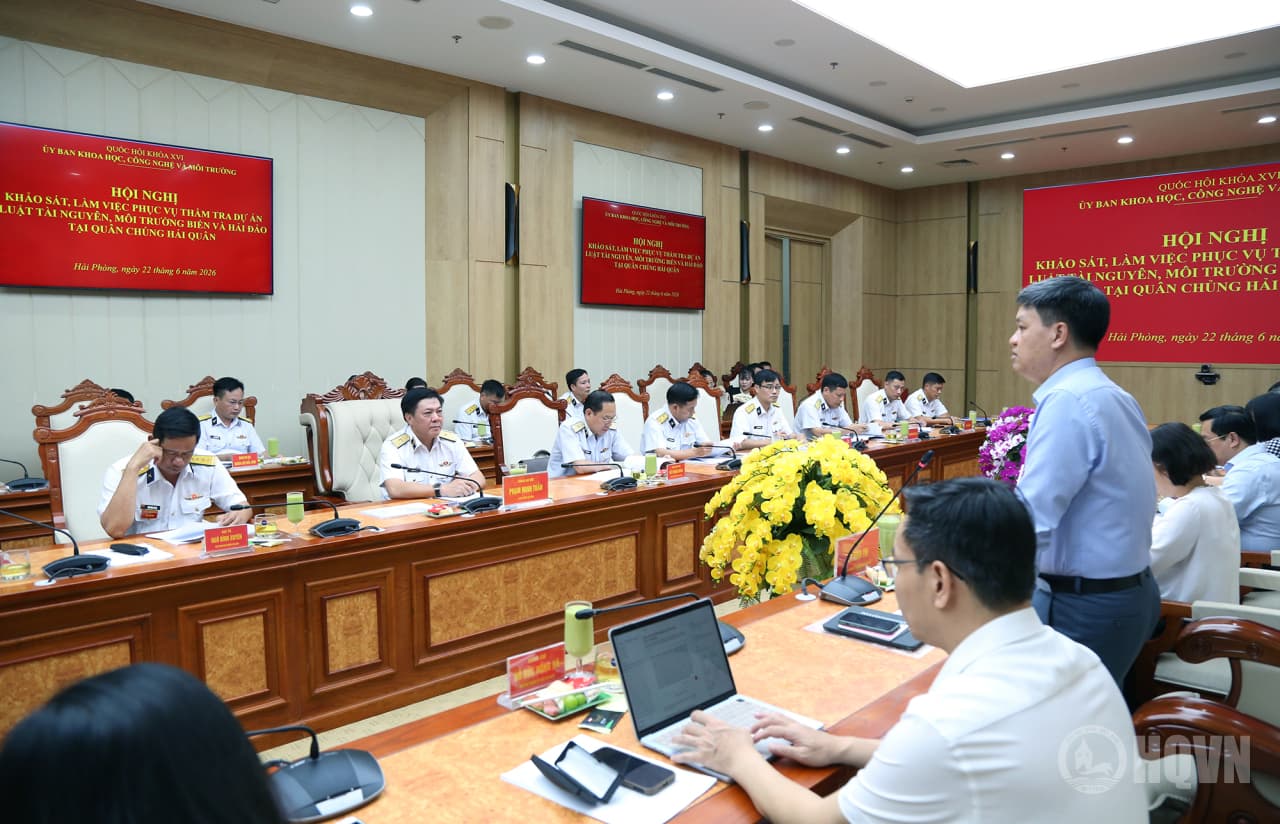 Đoàn công tác Ủy ban Khoa học, Công nghệ và Môi trường của Quốc hội làm việc với Quân chủng Hải quân