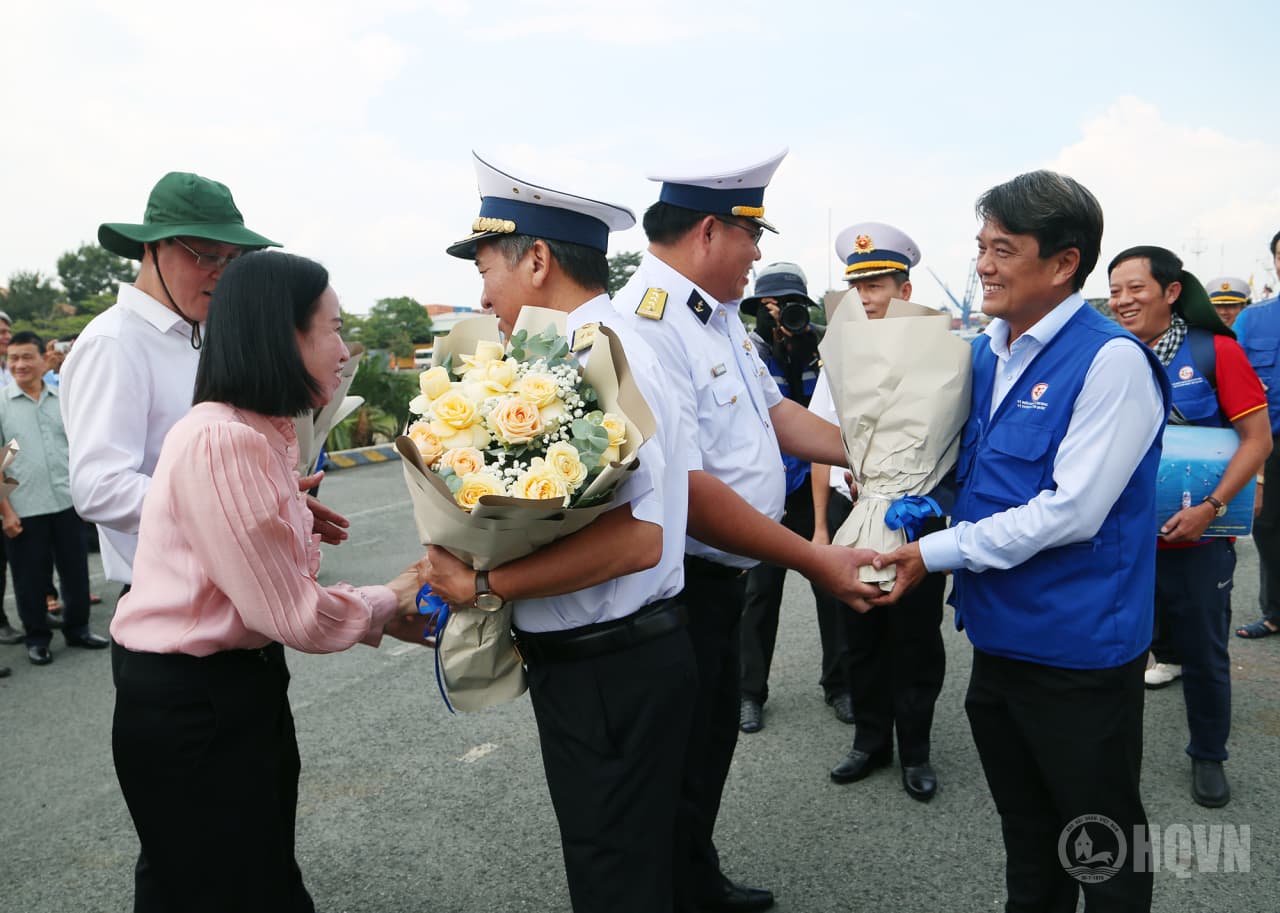 Đoàn công tác TP Hồ Chí Minh hoàn thành chuyến thăm quân dân trên vùng biển Tây Nam