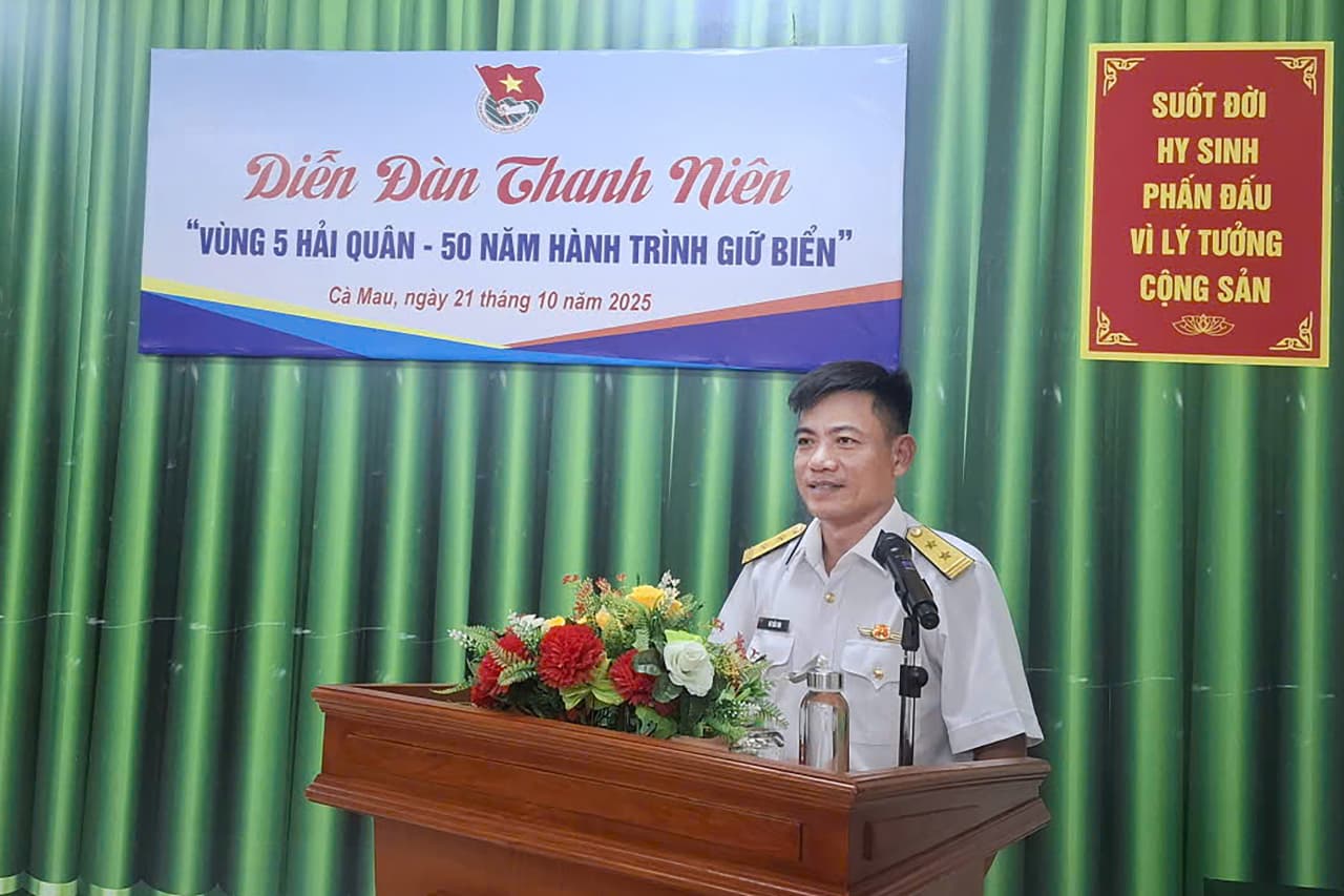 Trung tâm Bảo đảm Kỹ thuật - Hậu cần tổ chức diễn đàn thanh niên “50 năm hành trình giữ biển”