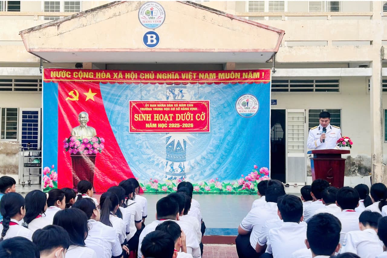 Hải đội 516 phối hợp đơn vị kết nghĩa kỷ niệm Ngày thành lập Quân đội nhân dân Việt Nam