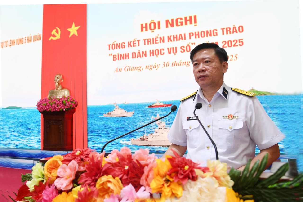 Vùng 5 Hải quân tổng kết phong trào “Bình dân học vụ số” năm 2025