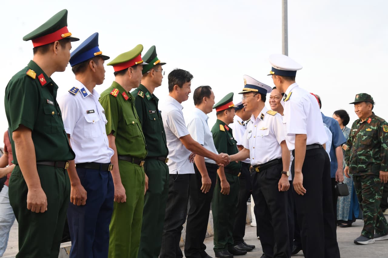 Xuân sớm nơi đảo tiền tiêu Thổ Chu