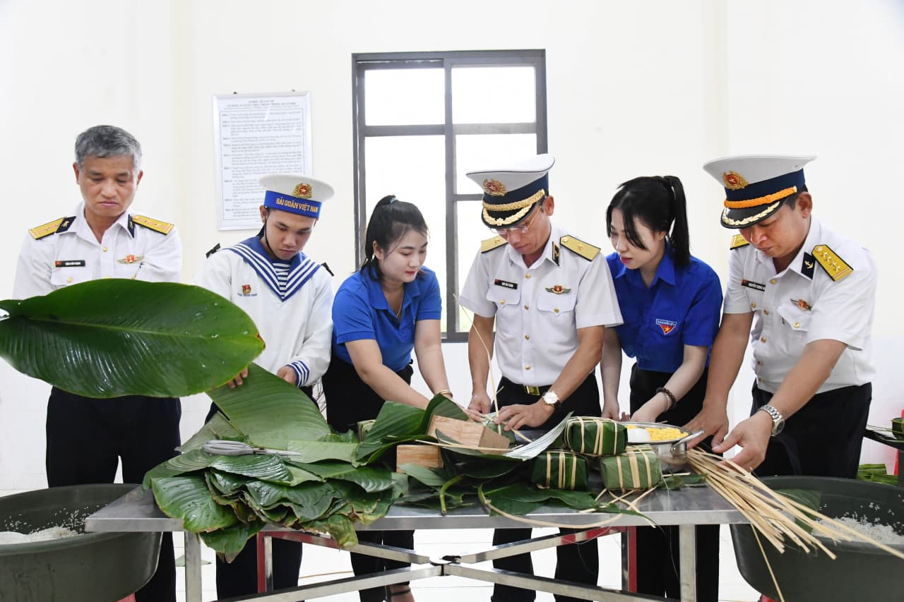 Xuân về trên quần đảo Nam Du