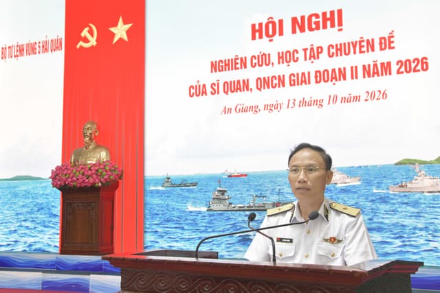 Vùng 5 Hải quân nghiên cứu, học tập chuyên đề của sĩ quan, quân nhân chuyên nghiệp