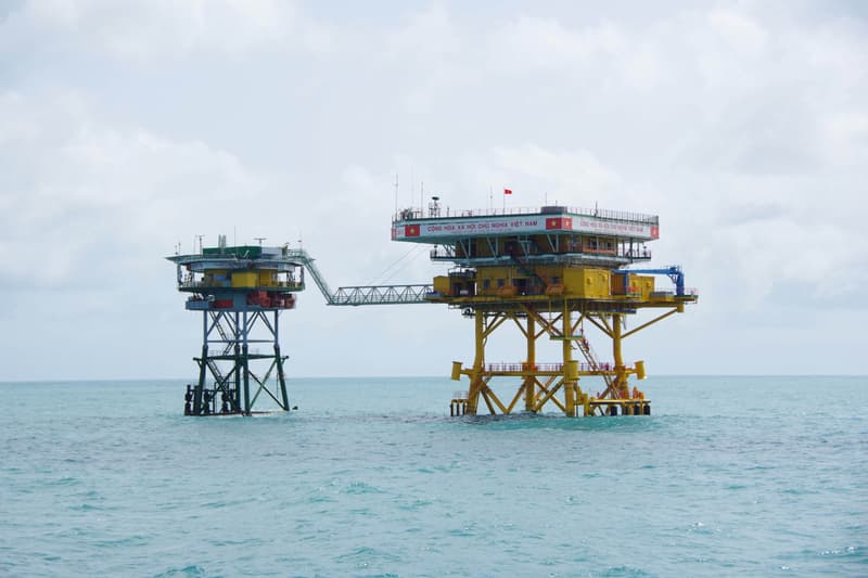 Nhà giàn DK1/10 vững vàng canh trực ngày bầu cử