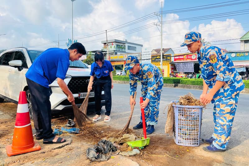 Vùng 5 Hải quân tổ chức “Ngày Chủ nhật xanh”