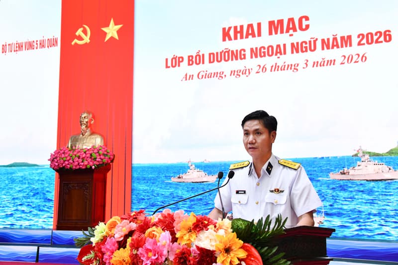Vùng 5 Hải quân khai mạc lớp bồi dưỡng ngoại ngữ năm 2026