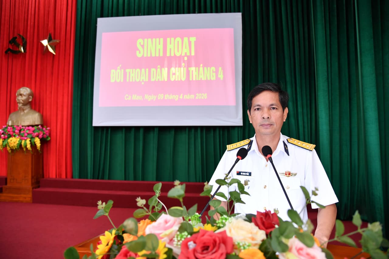 Lữ đoàn 175 đối thoại dân chủ với cán bộ, chiến sĩ