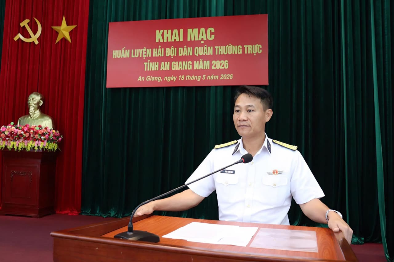 Lữ đoàn 127 khai mạc huấn luyện Hải đội dân quân thường trực tỉnh An Giang