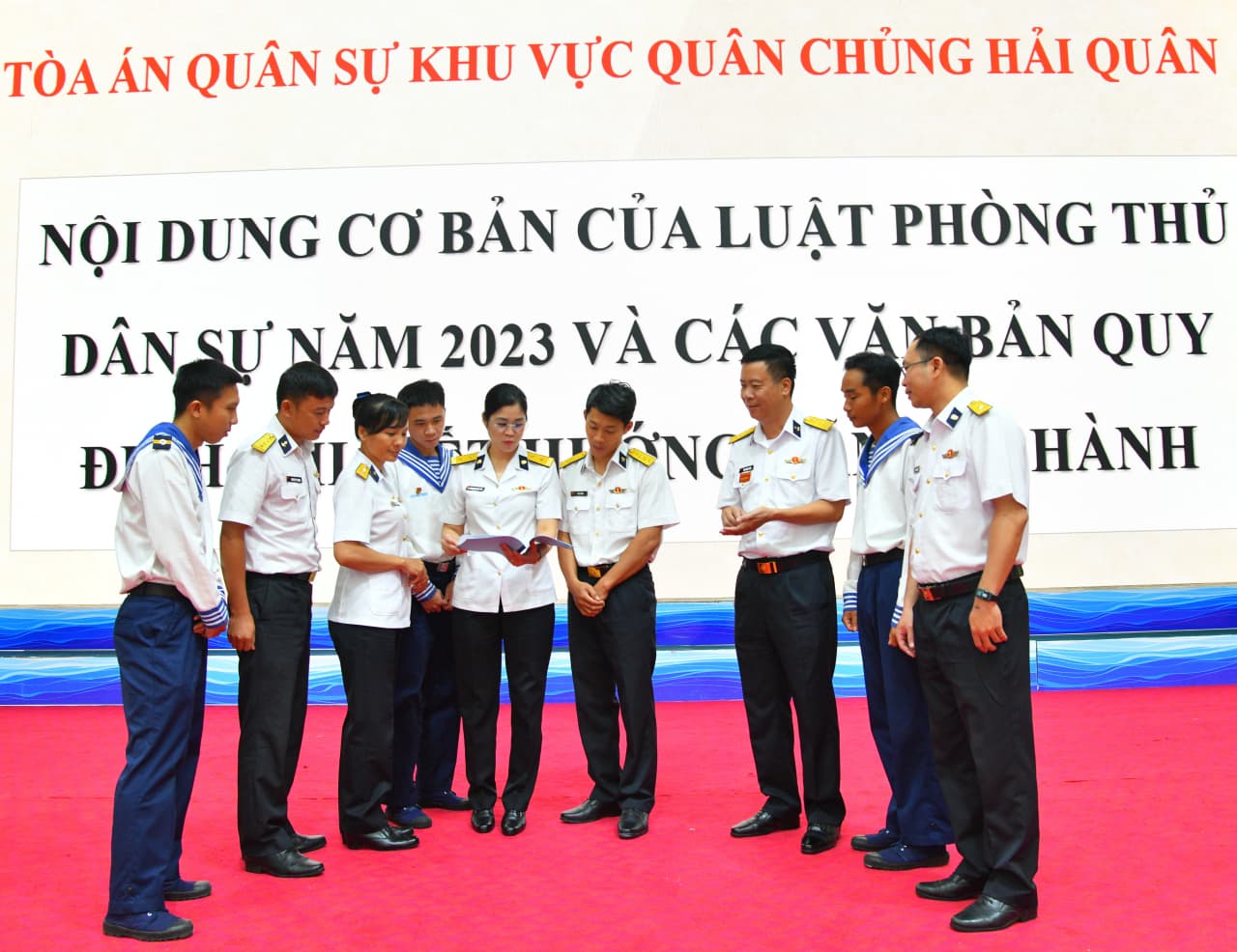 Nâng cao nhận thức pháp luật cho cán bộ, chiến sĩ Vùng 5 Hải quân