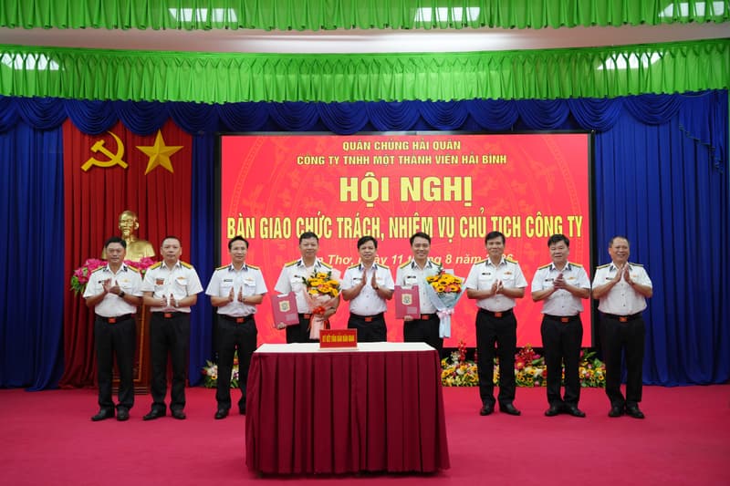 Bàn giao chức trách, nhiệm vụ Chủ tịch Công ty TNHH MTV Hải Bình