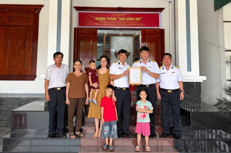 Vùng 5 Hải quân khánh thành nhà đồng đội