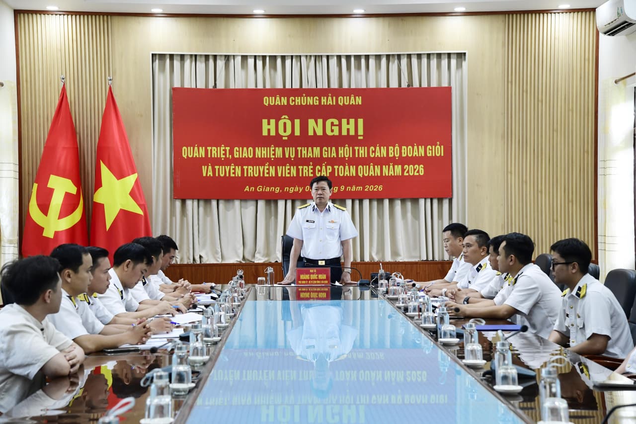 Giao nhiệm vụ tham gia Hội thi Cán bộ đoàn giỏi và Tuyên truyền viên trẻ cấp toàn quân