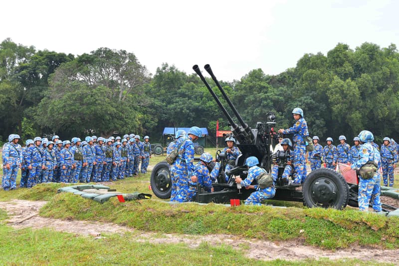 Kiểm tra công tác huấn luyện bắn đạn thật lực lượng phòng không tại Vùng 5