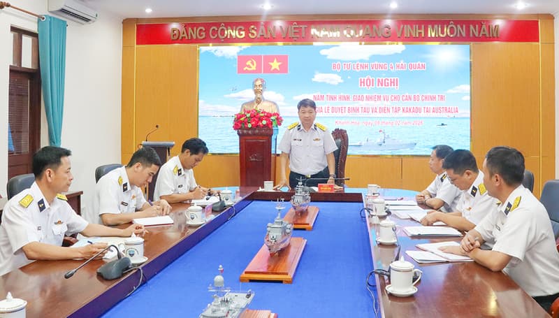 Chính ủy Vùng 4 giao nhiệm vụ cho cán bộ chính trị tham gia hoạt động đối ngoại tại Australia
