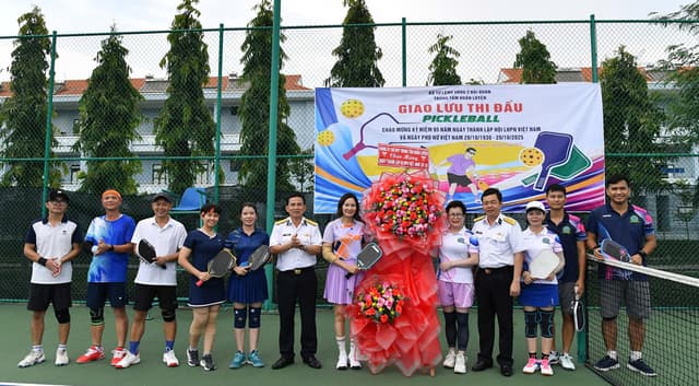 Trung tâm Huấn luyện Vùng 2: Giao lưu Pickleball chào mừng ngày 20/10