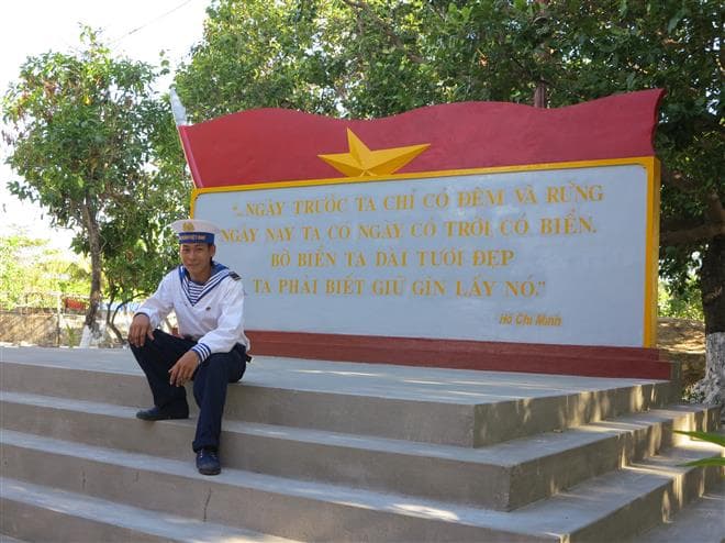 Chàng lính biển của em nơi đảo xa biển vắng !