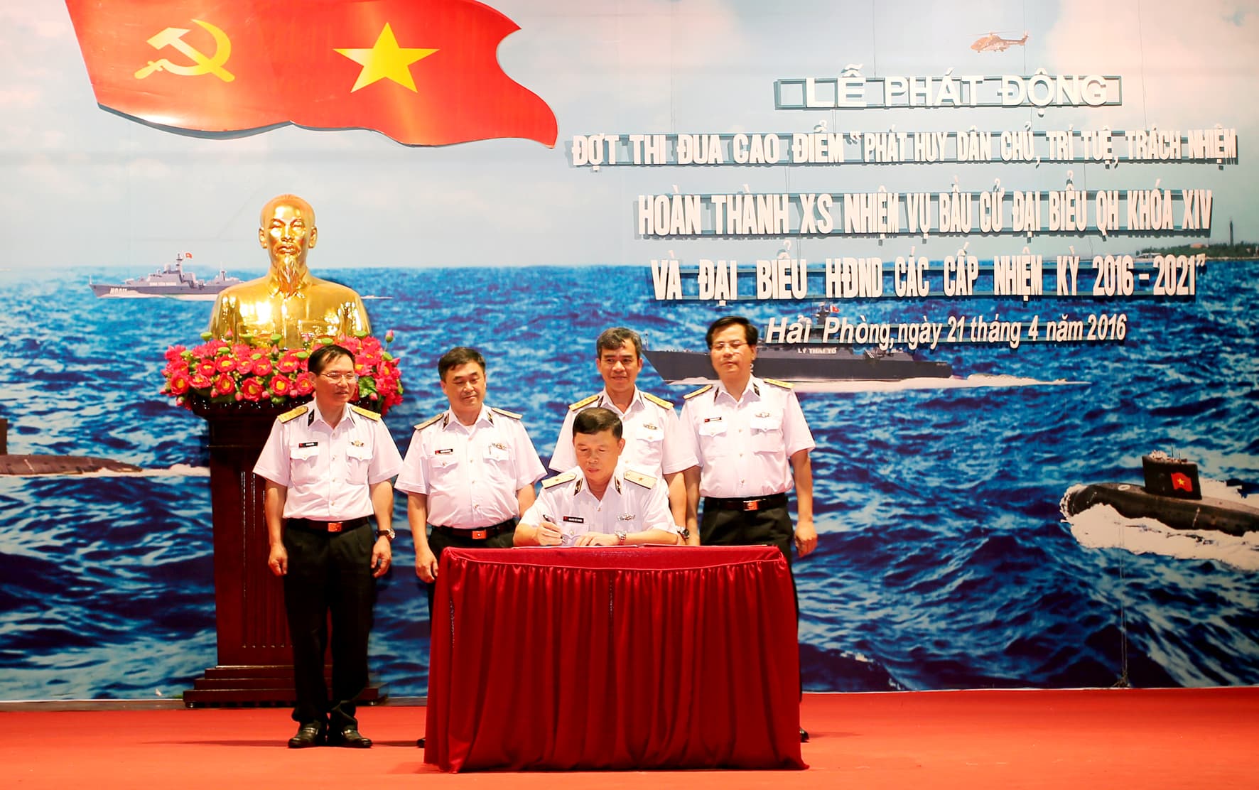 Cơ quan Bộ Tư lệnh Hải quân phát động thi đua