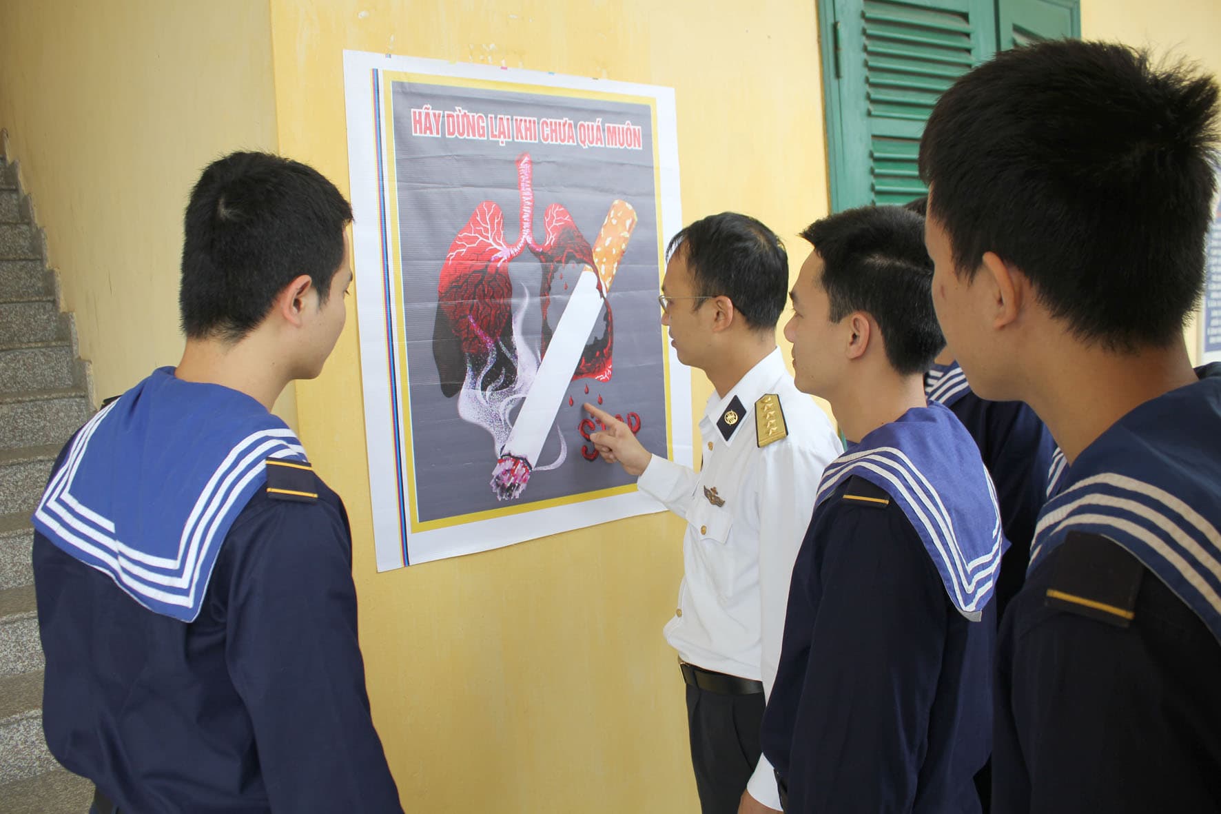 Khi cán, binh đồng lòng