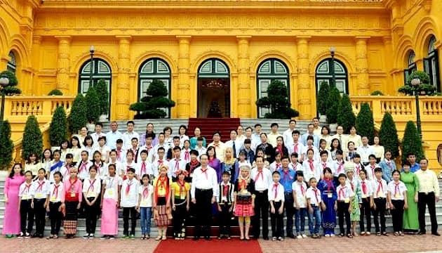 Chăm sóc, giáo dục và bảo vệ trẻ em là vấn đề có tính chiến lược