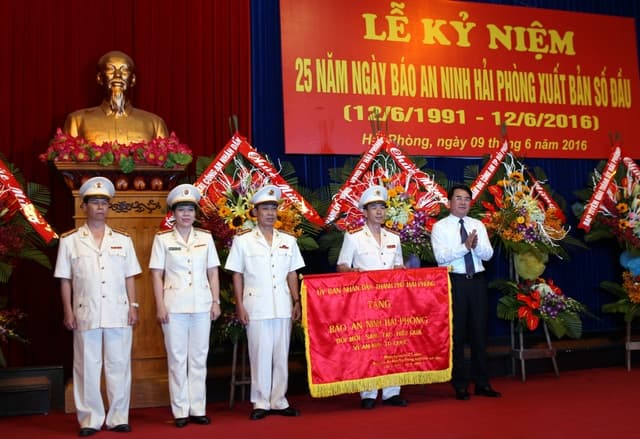 Kỷ niệm 25 năm ngày Báo An ninh Hải Phòng xuất bản số báo đầu 