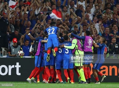 Griezmann lập cú đúp giúp Pháp thẳng tiến vào chung kết Euro 2016